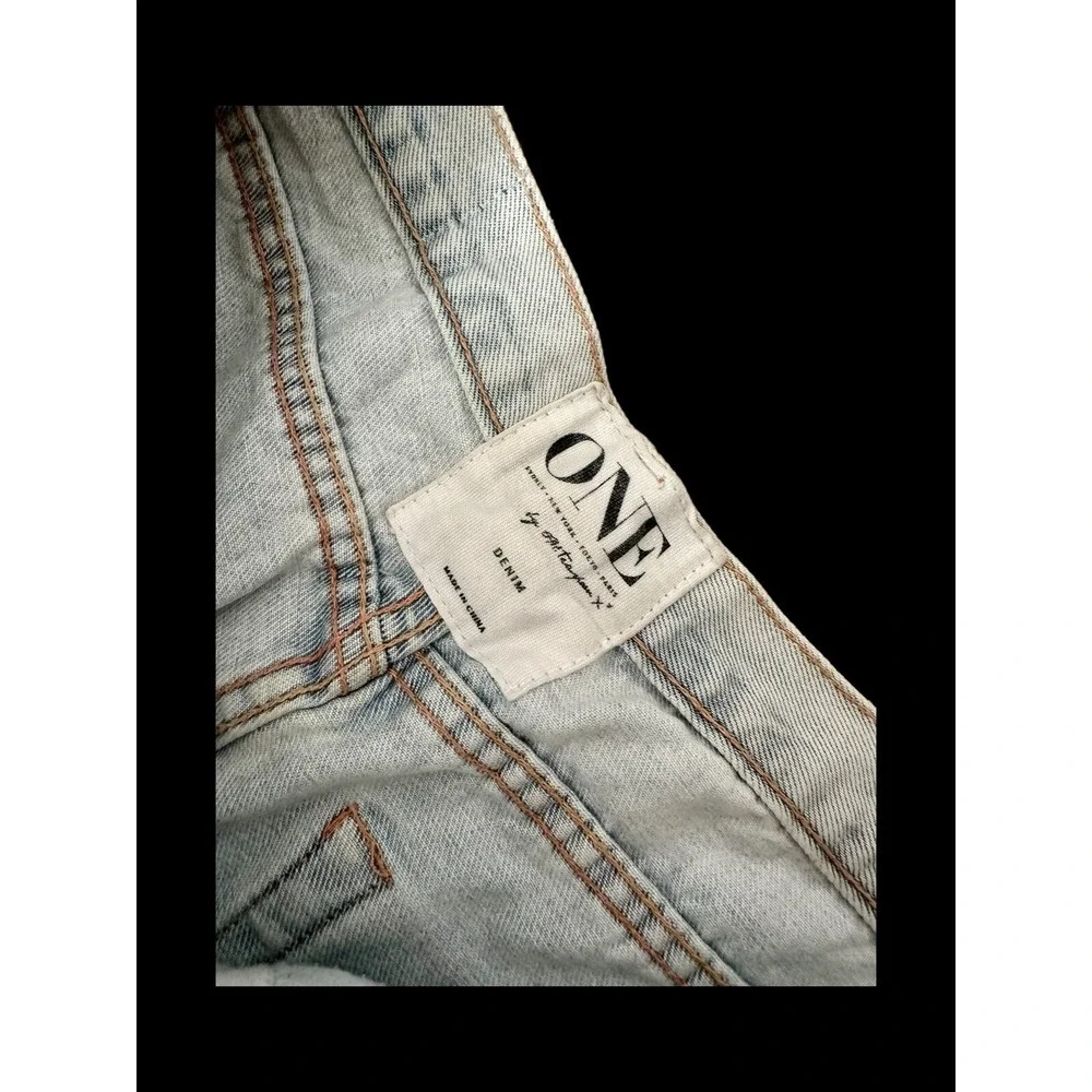 ONE TEASPOON Women's 27 Light Wash Boyfriend Distressed Denim Jeans Aritzia Cali